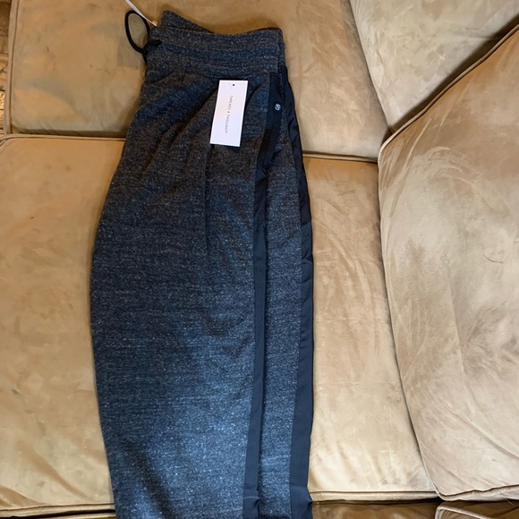 Men’s Thread 4 Thought Jogging Pants - Picture 1 of 4